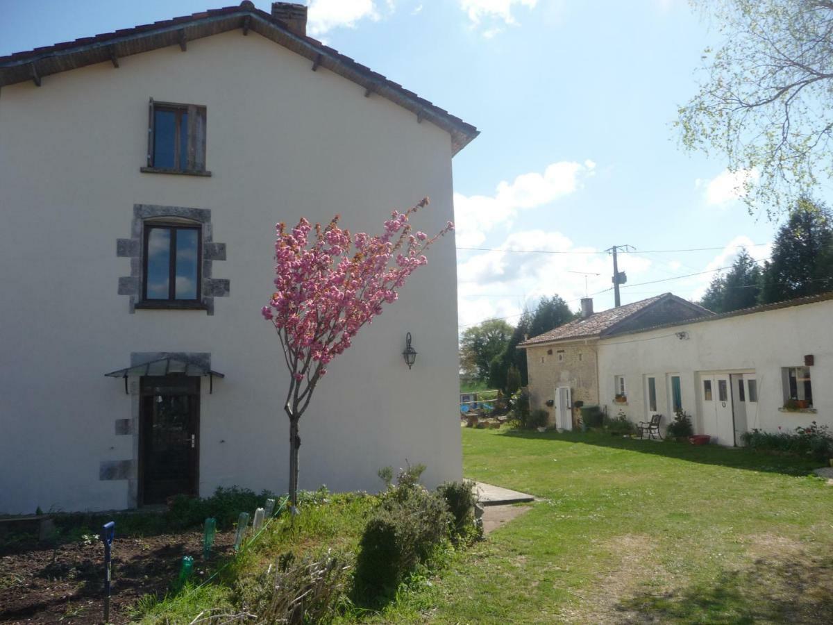 Le Vieux Couvent Villa Deviat Екстериор снимка